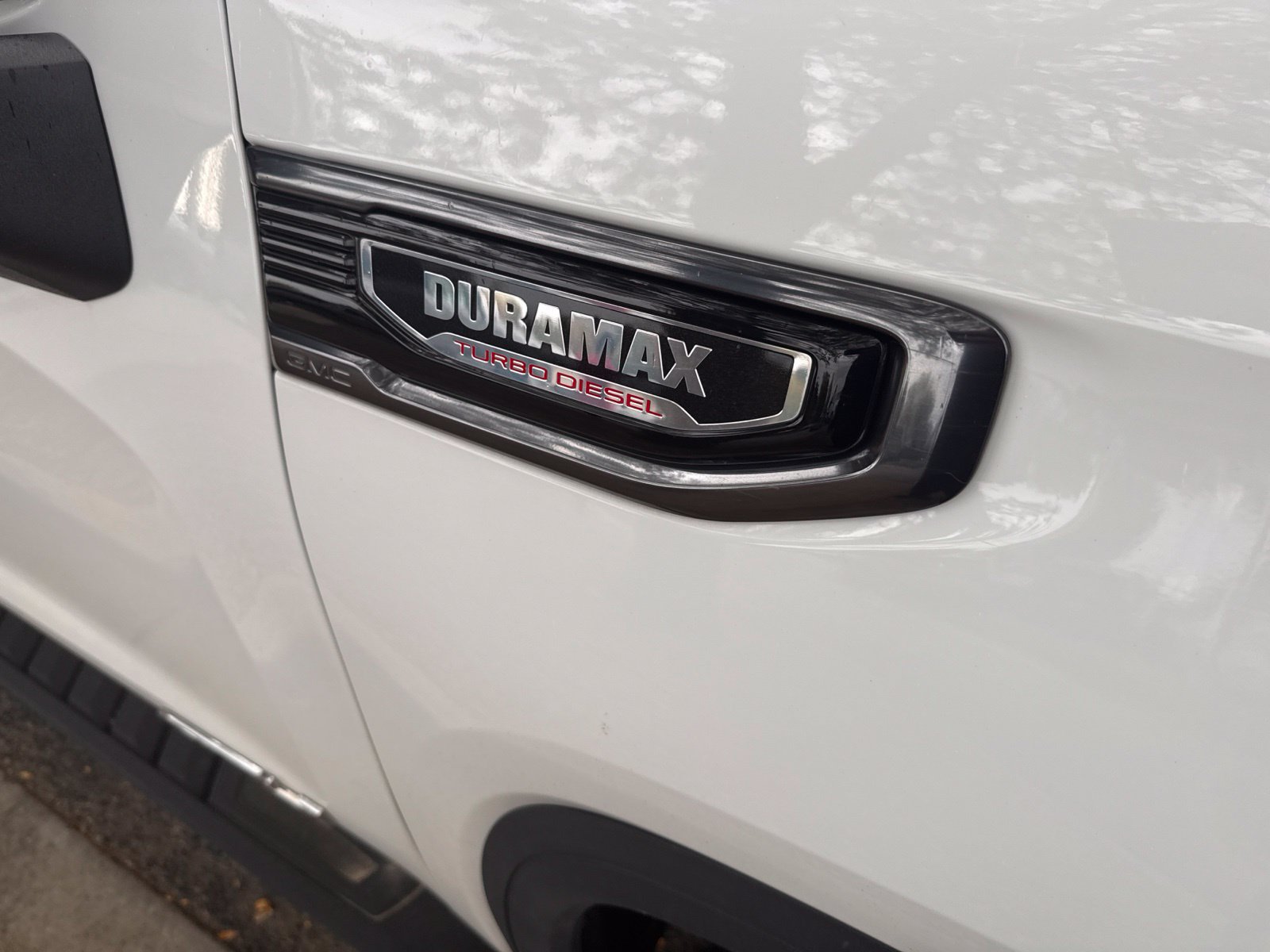 Used 2022 GMC Sierra 1500 AT4 w/ AT4 Preferred Package AWD/4WD image 3