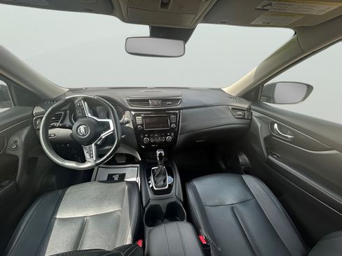 Used 2018 Nissan Rogue SL AWD/4WD image 32