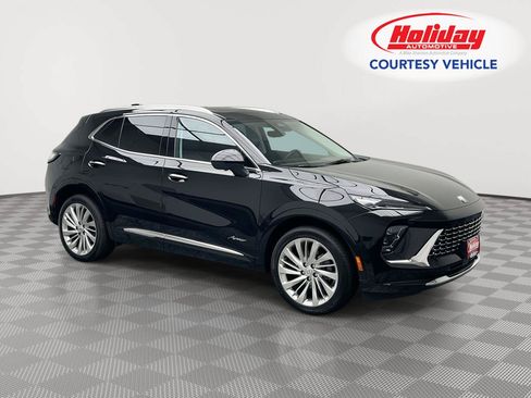 Used 2026 Buick Envision Avenir AWD/4WD image 1