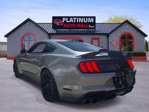 Used 2021 Ford Mustang Shelby GT500 w/ Technology Package RWD image 4