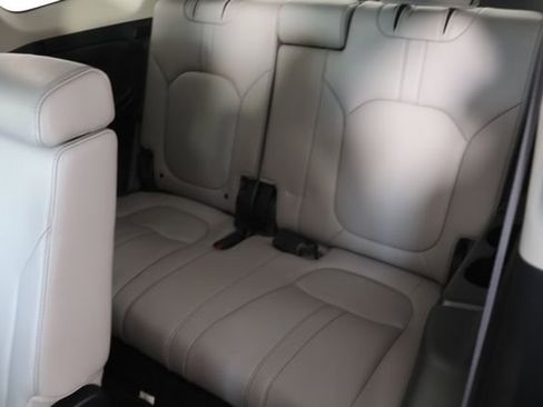 Used 2023 Honda Pilot Elite image 23