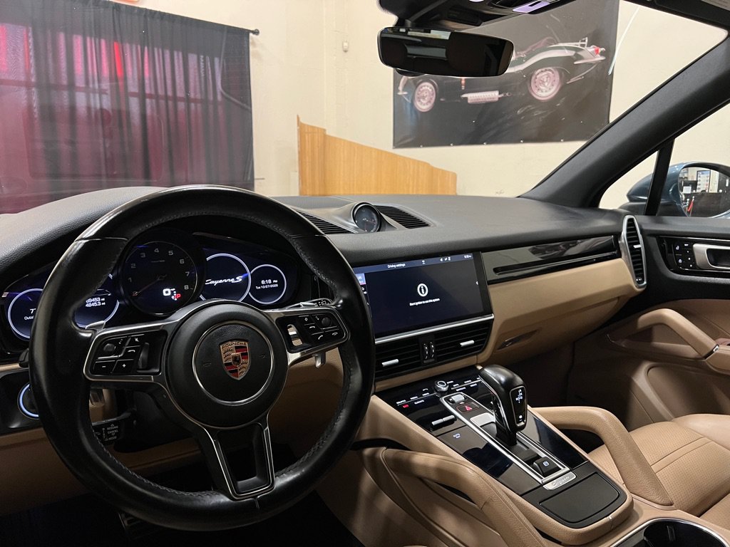 Used 2019 Porsche Cayenne S AWD/4WD image 11