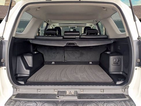 Used 2016 Toyota 4Runner Limited AWD/4WD image 21