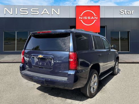 Used 2017 Chevrolet Tahoe LT w/ Luxury Package AWD/4WD image 6