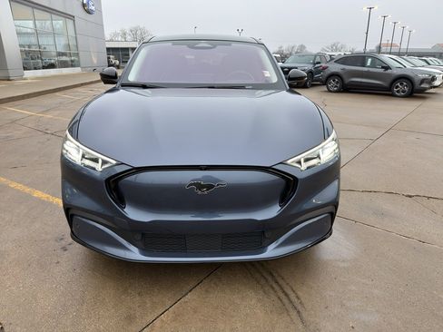 Used 2021 Ford Mustang Mach-E Premium image 8