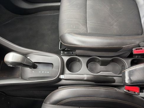 Used 2018 Chevrolet Trax LT w/ Sun & Sound Package image 22