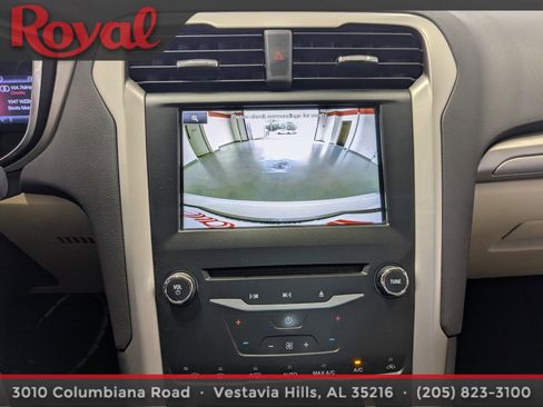 Used 2014 Ford Fusion SE image 19