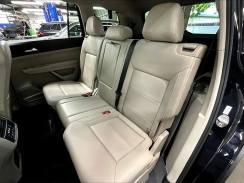 Used 2023 Volkswagen Atlas SE w/ Panoramic Sunroof Package image 28