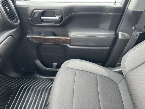 Used 2023 GMC Sierra 2500 SLE image 23