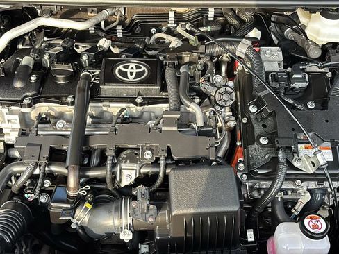 Used 2025 Toyota Corolla SE FWD image 31