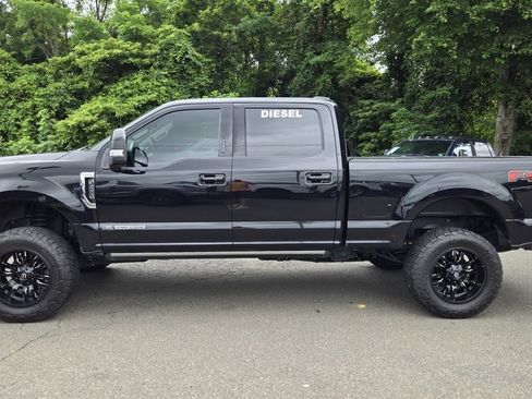 Used 2021 Ford F250 Lariat w/ Lariat Ultimate Package image 4