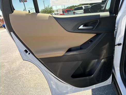 New 2026 Chevrolet Equinox ACTIV w/ Safety and Technology Package AWD/4WD image 22