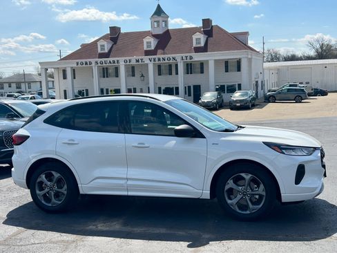 Used 2024 Ford Escape ST-Line image 4