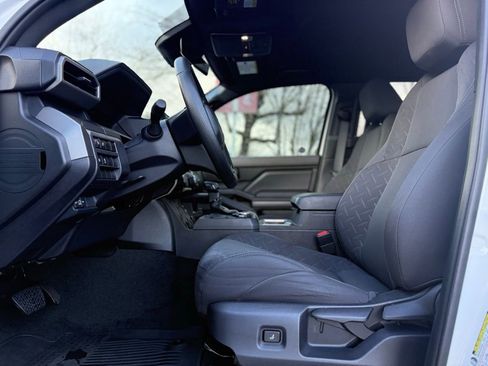 Certified 2024 Toyota Tacoma SR5 image 11