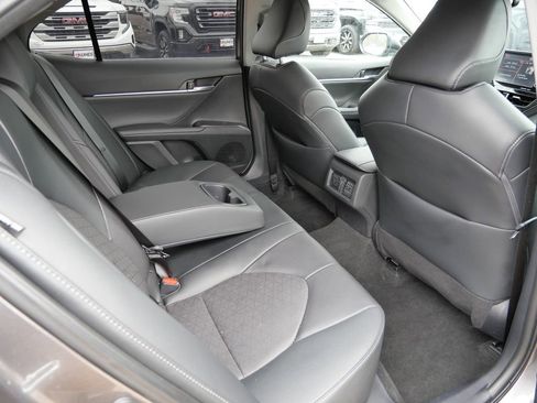 Used 2024 Toyota Camry XSE FWD image 18