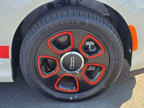 Used 2017 FIAT 500 e w/ Esport Package image 7