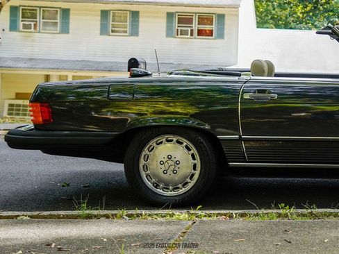 Used 1986 Mercedes-Benz 560 SL image 10