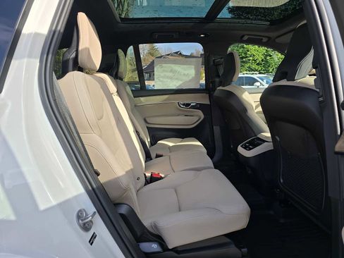 New 2026 Volvo XC90 B6 Plus w/ Protection Package Premier AWD/4WD image 20