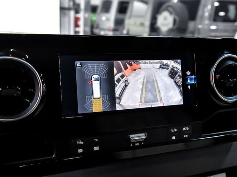 Used 2022 Mercedes-Benz Sprinter 3500 image 21