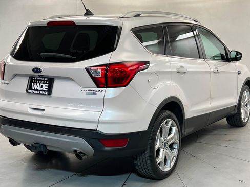 Used 2019 Ford Escape Titanium AWD/4WD image 6