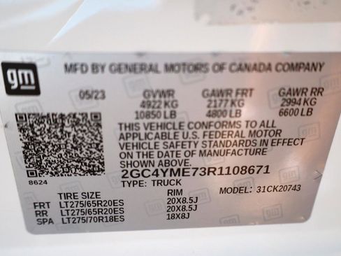 Used 2024 Chevrolet Silverado 2500 Custom w/ Custom Convenience Package AWD/4WD image 17