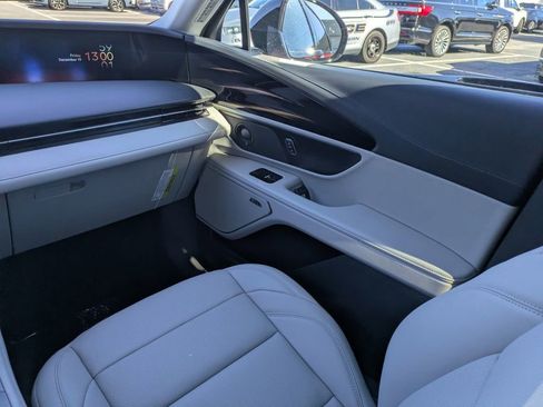 New 2026 Lincoln Nautilus Premier w/ Equipment Group 102A AWD/4WD image 22