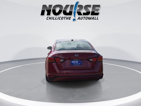 Used 2024 Nissan Altima 2.5 SV FWD image 7