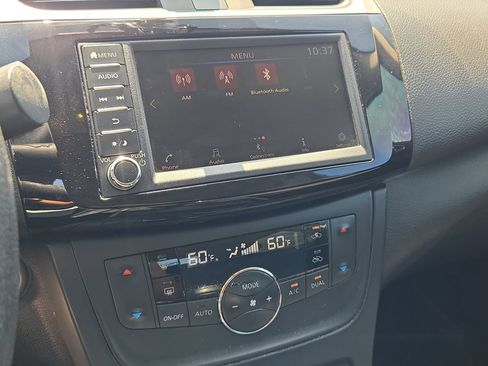 Used 2019 Nissan Sentra SV w/ Special Edition Package FWD image 10