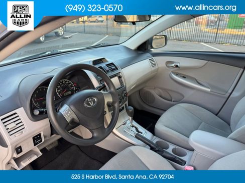Used 2013 Toyota Corolla LE FWD image 10