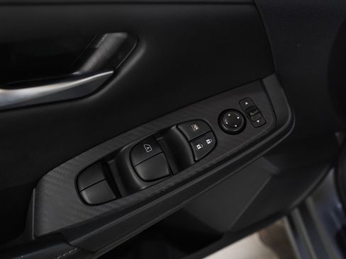 Used 2021 Nissan Sentra SV image 18