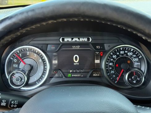 Used 2019 RAM 1500 Big Horn AWD/4WD image 18
