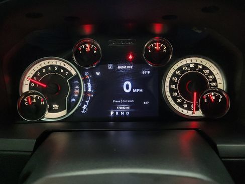 Used 2018 RAM 1500 Laramie AWD/4WD image 23