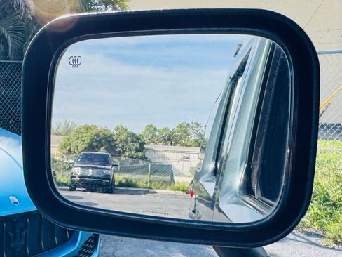 Used 2005 HUMMER H2 4D Sport Utility image 17