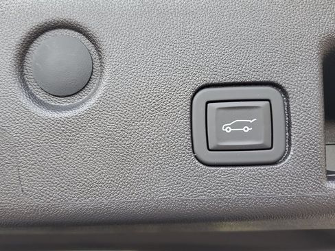 Used 2024 Chevrolet Equinox RS w/ RS Leather Package FWD image 27