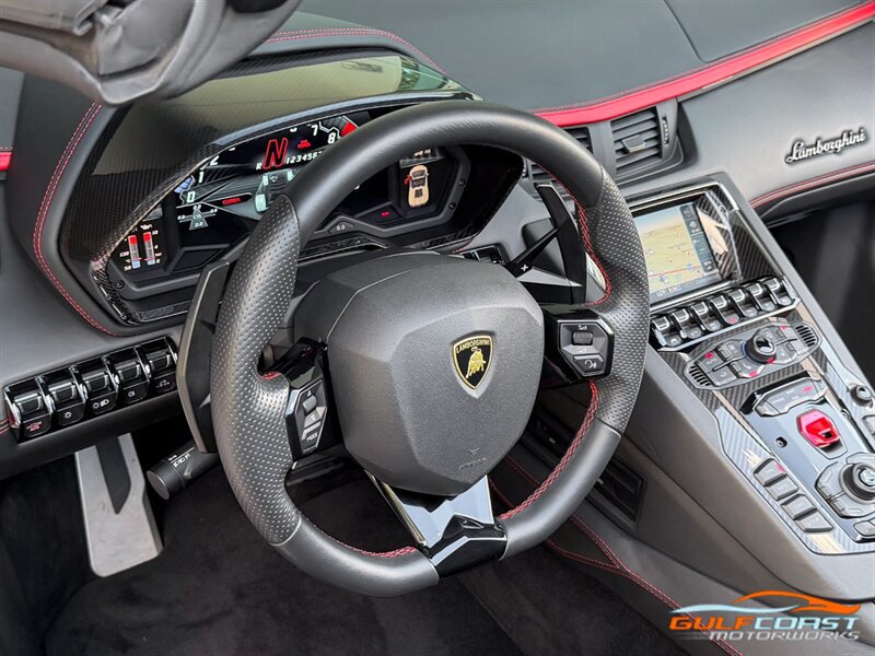 Used 2019 Lamborghini Aventador S AWD/4WD image 31