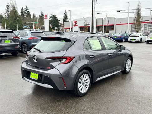 New 2026 Toyota Corolla SE image 7