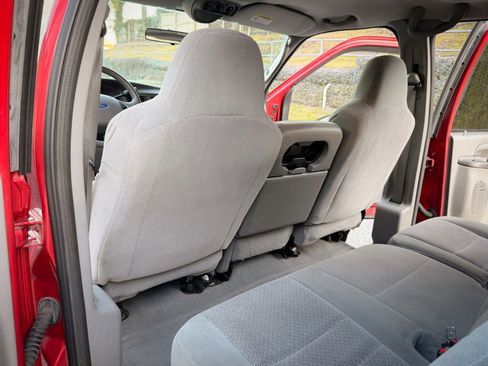 Used 2004 Ford Excursion 2WD image 21