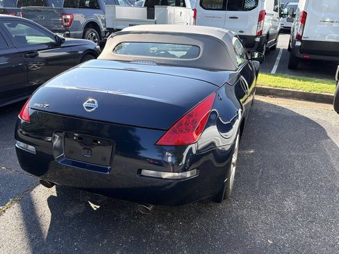 Used 2007 Nissan 350Z Touring RWD image 16
