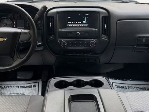 Used 2017 Chevrolet Silverado 1500 Custom w/ Custom Convenience Package AWD/4WD image 16