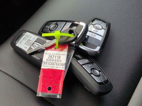 New 2026 Ford Transit 250 148 Medium Roof w/ Load Area Protection Package RWD image 28