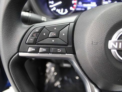 Used 2025 Nissan Sentra SV FWD image 20