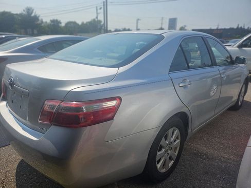 Used 2009 Toyota Camry XLE image 6