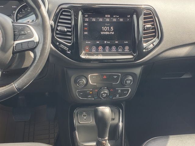 Used 2020 Jeep Compass Limited FWD image 25