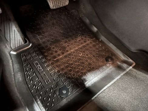 Used 2017 Chevrolet Cruze Premier image 17