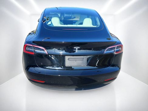 Used 2023 Tesla Model 3 Standard Range RWD image 5
