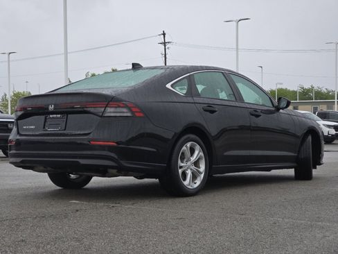 Used 2023 Honda Accord LX image 14
