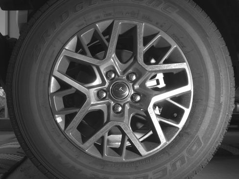 Used 2025 Jeep Wrangler Sahara image 12