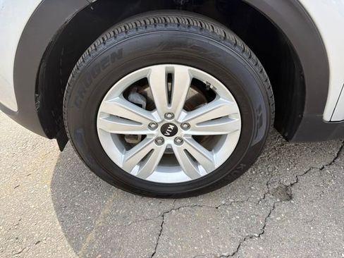 Used 2019 Kia Sportage LX image 30