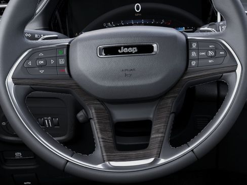 New 2026 Jeep Grand Cherokee L Limited w/ Luxury Tech Group II AWD/4WD image 45