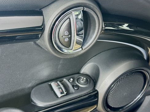 Used 2024 MINI Cooper S FWD image 17